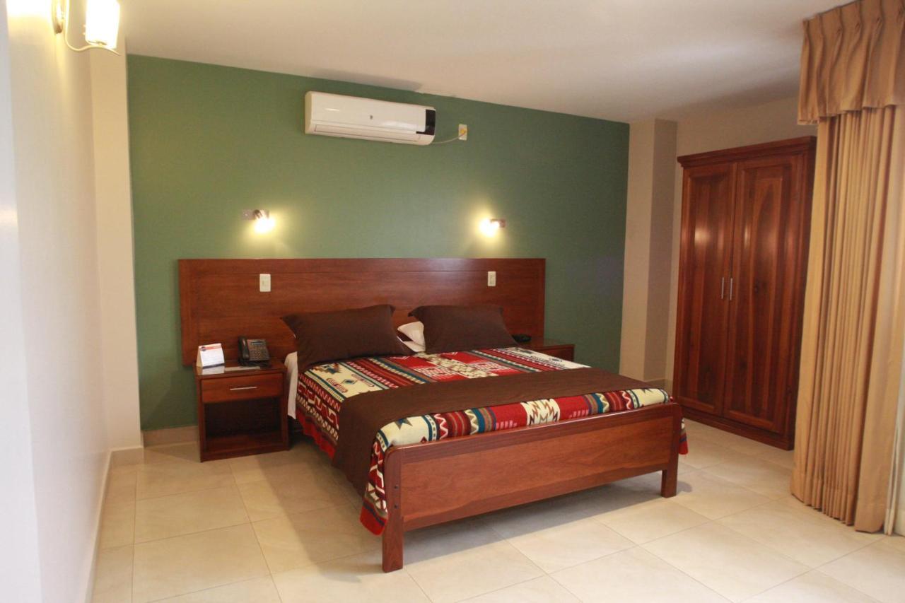 Hotel Puerto Banana El Guabo Buitenkant foto